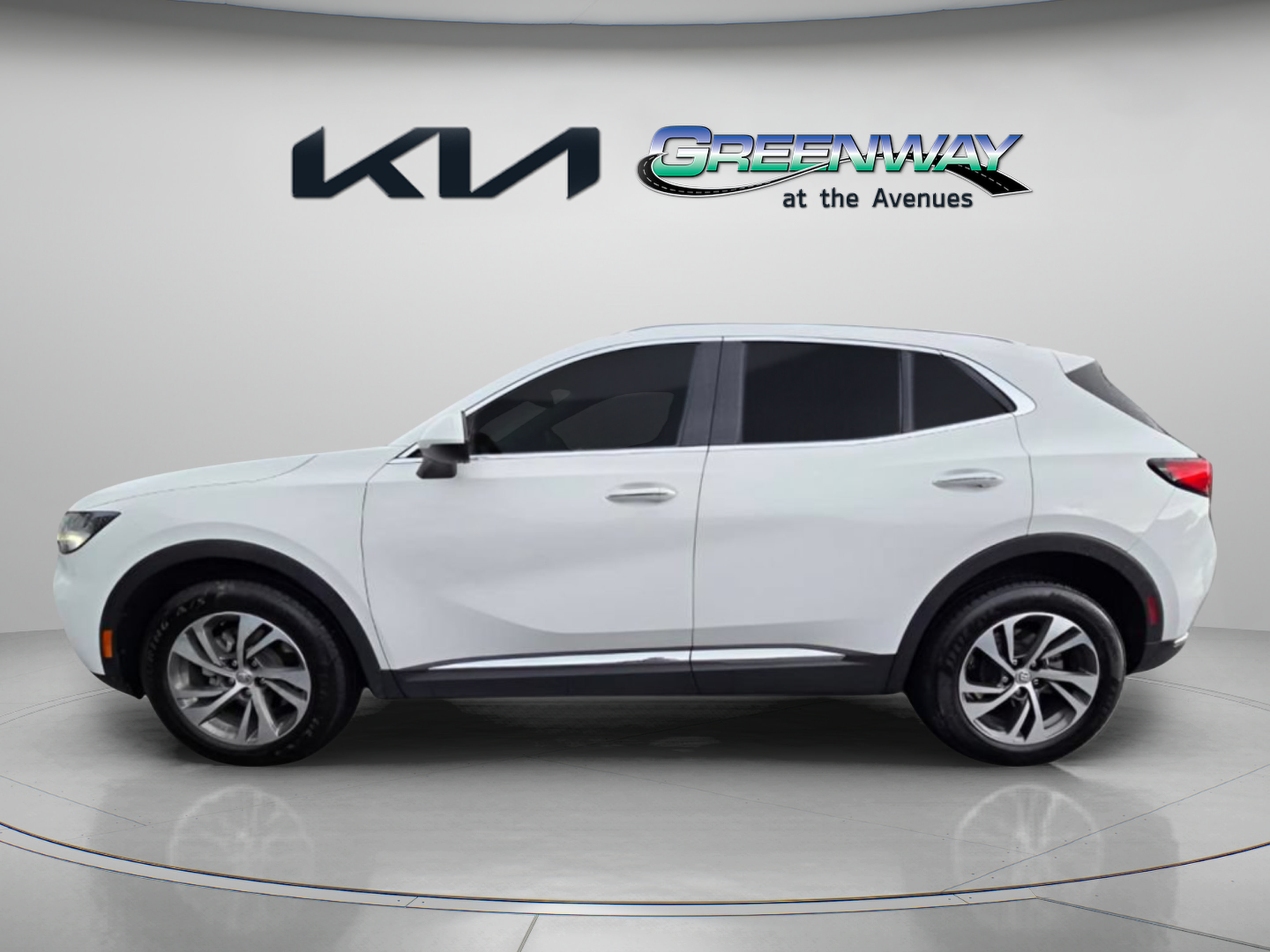 Used 2023 Buick Envision Essence FWD image 4