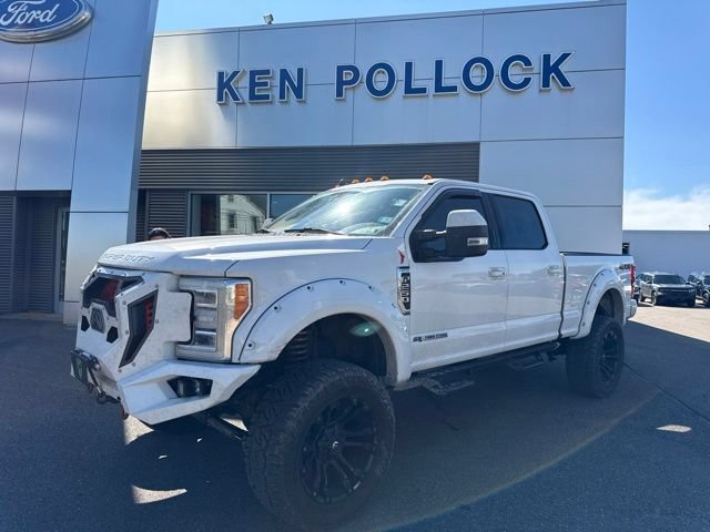 Used 2019 Ford F250 Lariat w/ Lariat Ultimate Package AWD/4WD image 2