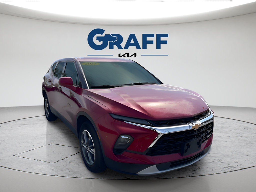 Used 2025 Chevrolet Blazer LT AWD/4WD image 5