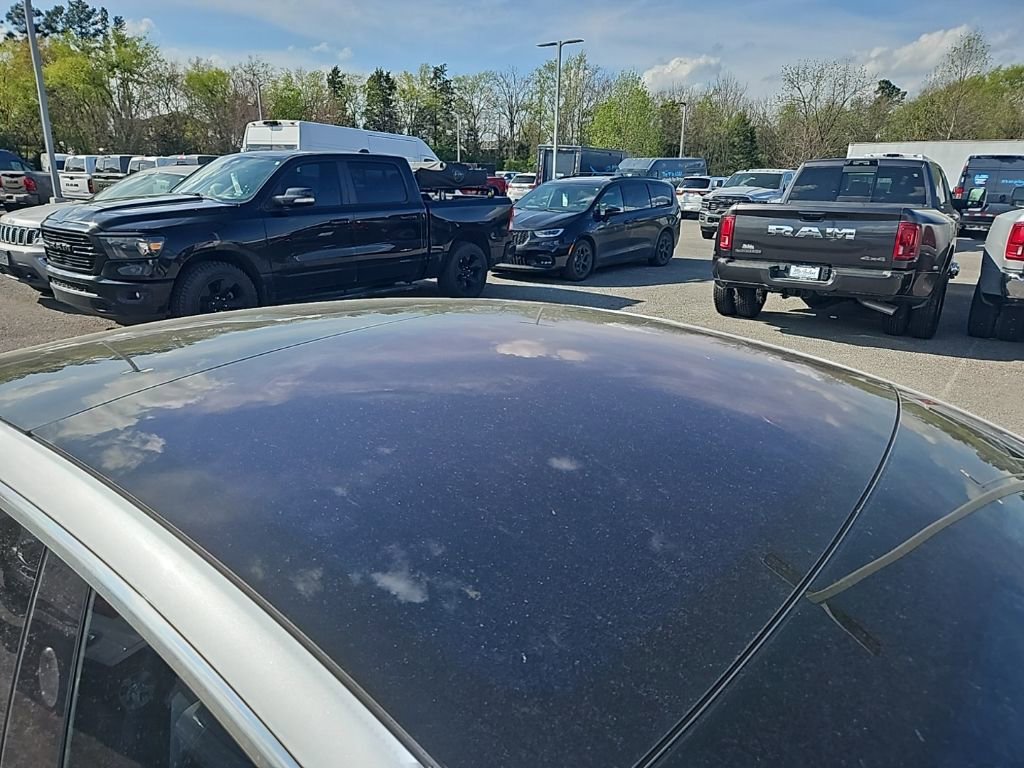 Used 2018 Tesla Model 3 Long Range image 9