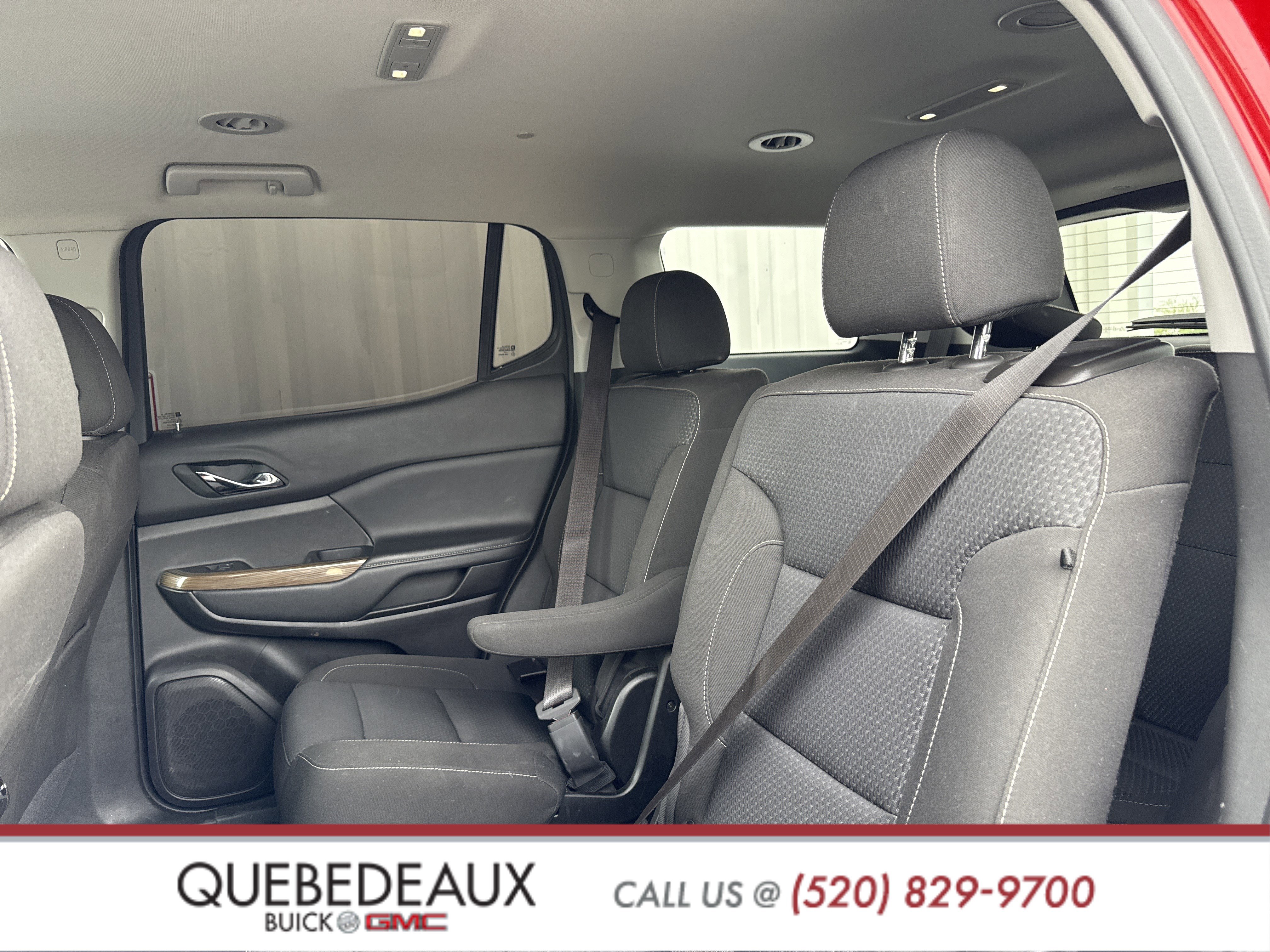 Used 2023 GMC Acadia SLE image 13