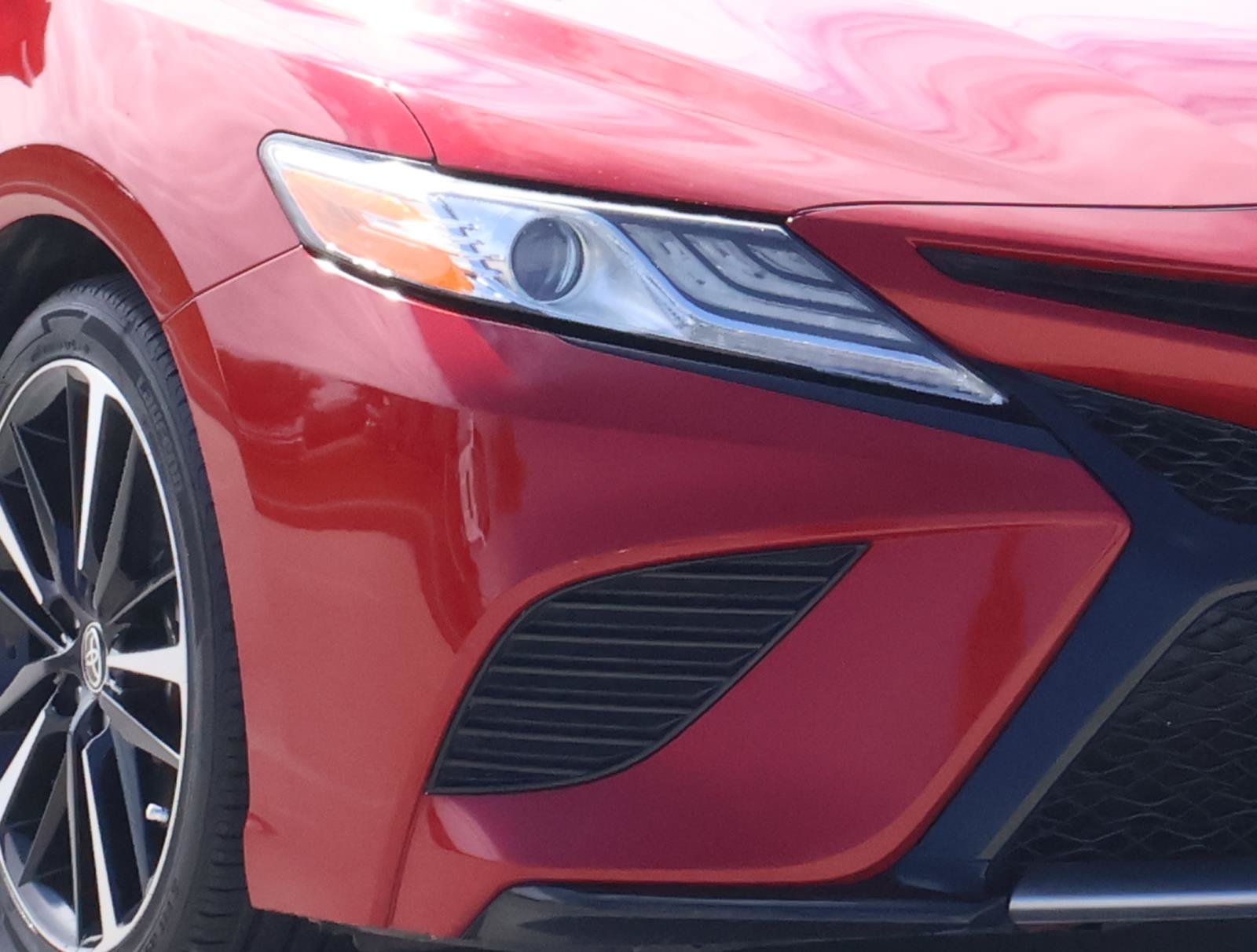 Used 2020 Toyota Camry XSE FWD image 7