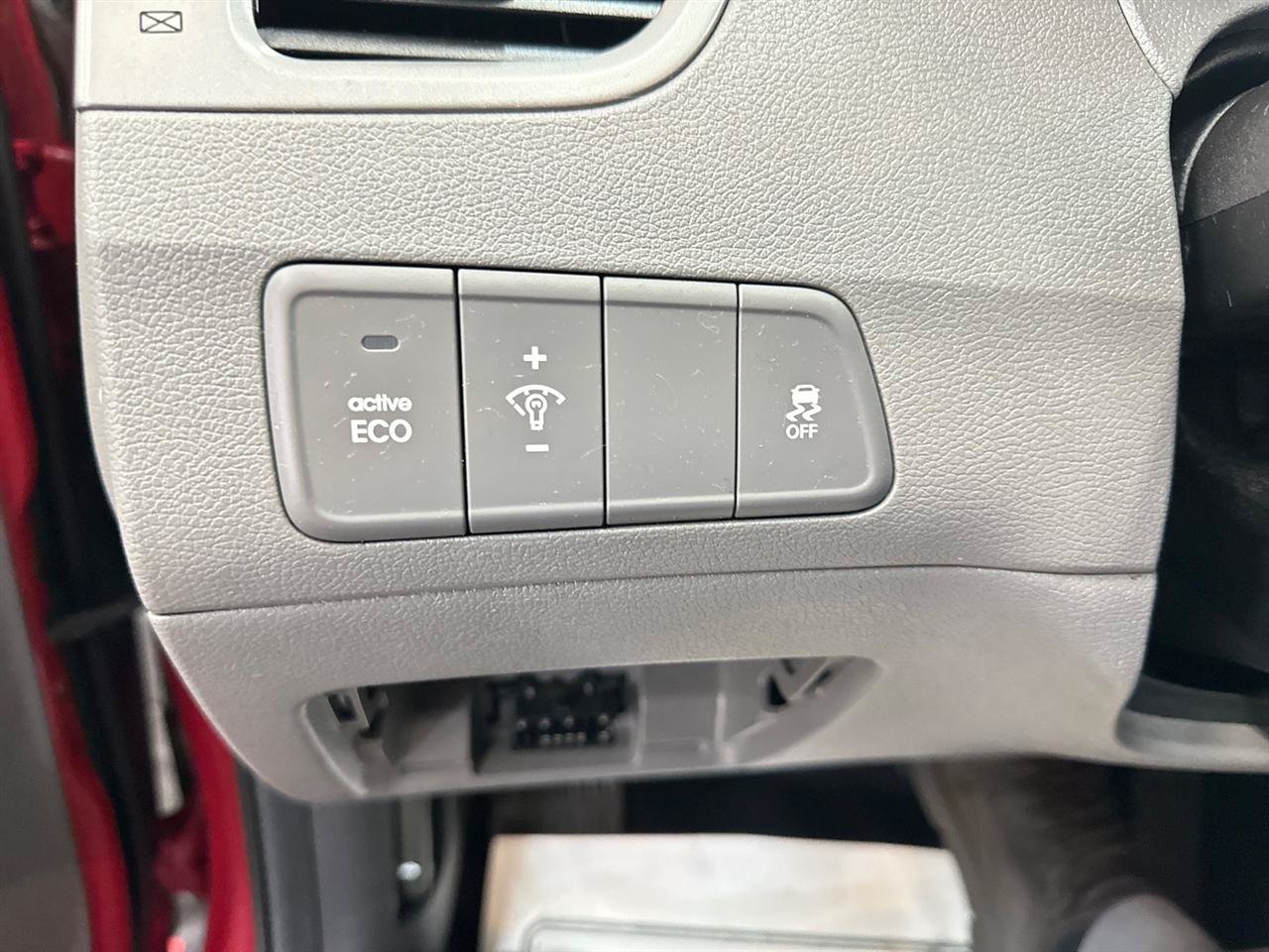 Used 2016 Hyundai Elantra SE FWD image 27