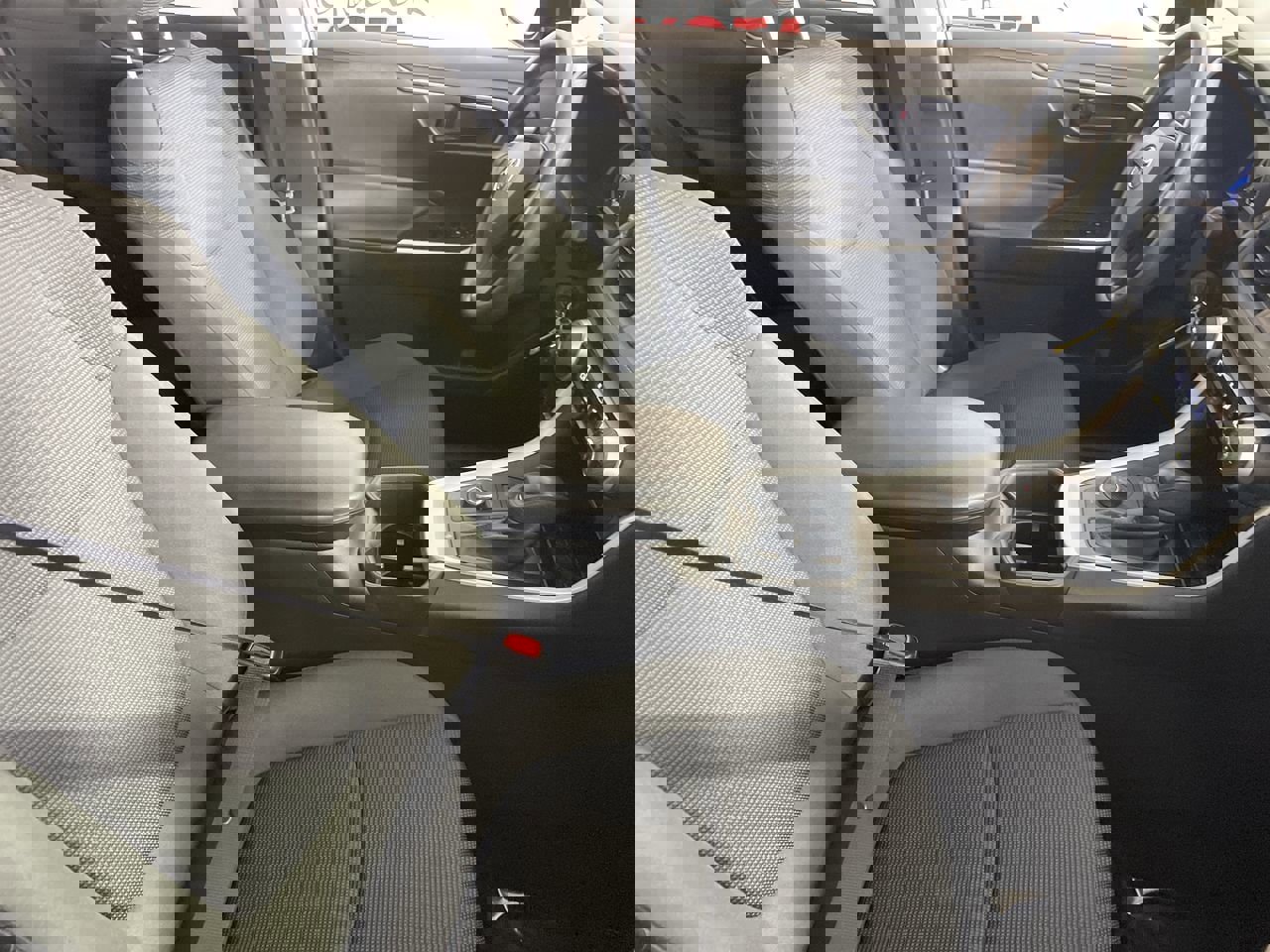 Used 2024 Toyota RAV4 LE image 24