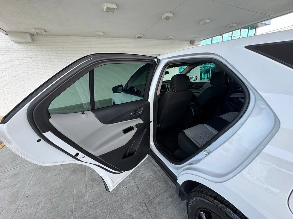 Used 2024 Chevrolet Equinox LS w/ Sport Edition FWD image 19