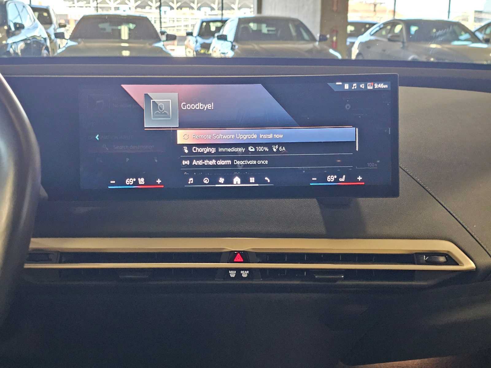 Used 2024 BMW iX xDrive50 w/ Sport Package AWD/4WD image 12