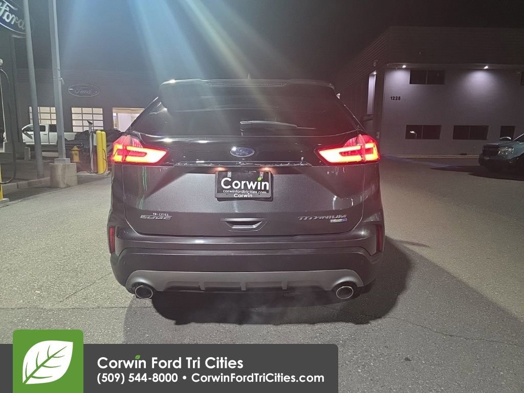 Used 2019 Ford Edge Titanium image 5