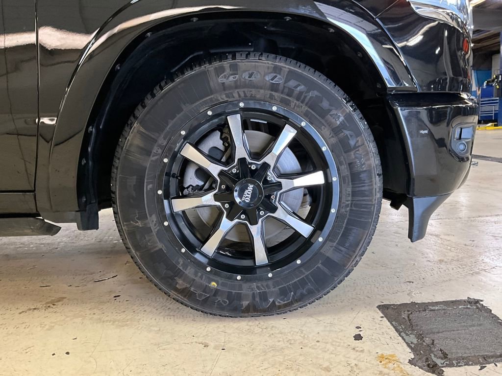 Certified 2023 RAM 1500 Limited w/ Off Road Group image 16