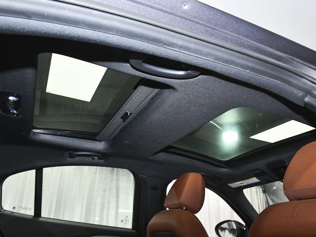 Used 2024 Alfa Romeo Giulia Ti AWD/4WD image 54