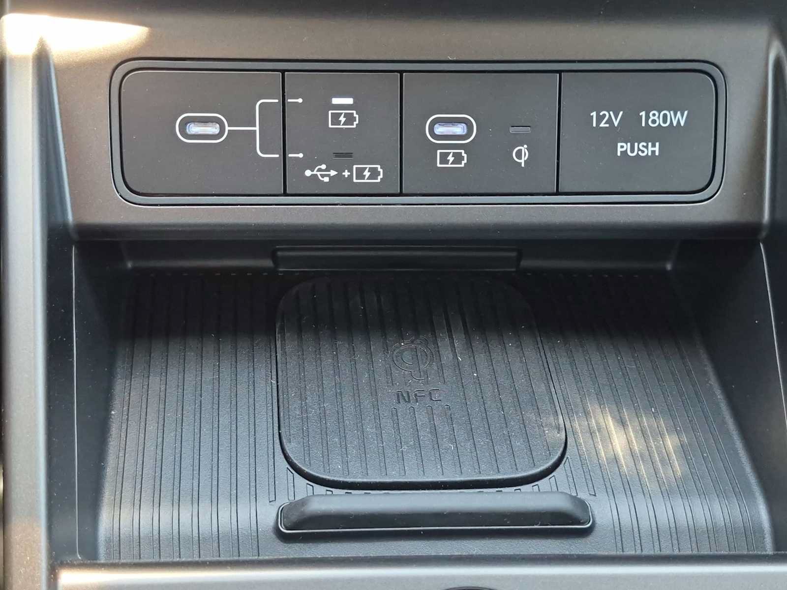 New 2026 Hyundai Kona Limited FWD image 32