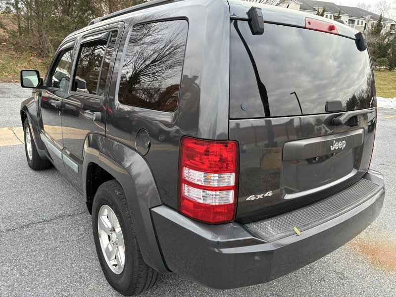 Used 2010 Jeep Liberty Sport w/ Popular Equipment Group image 4