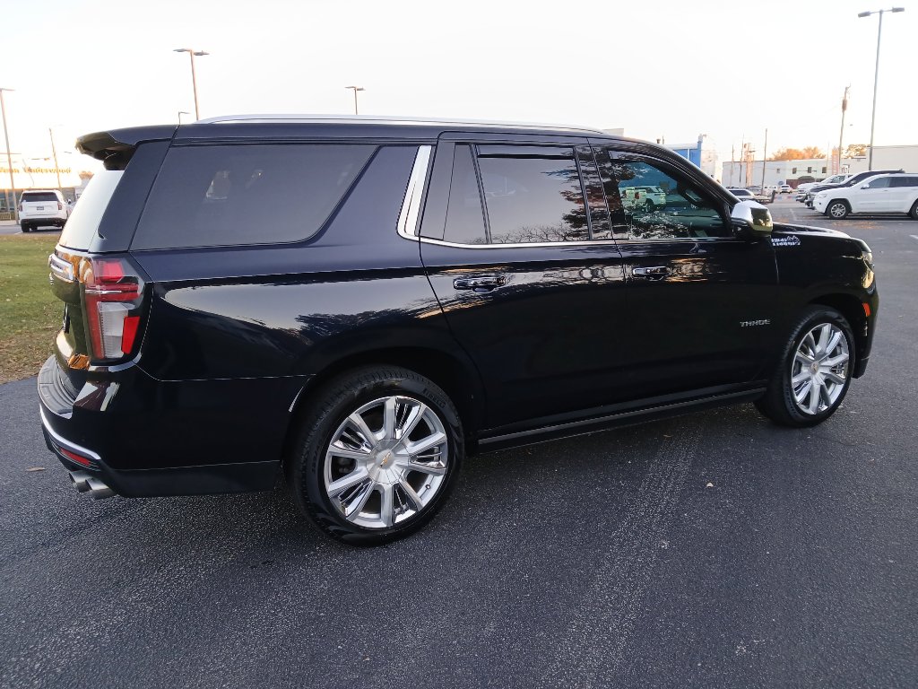 Used 2021 Chevrolet Tahoe High Country image 3