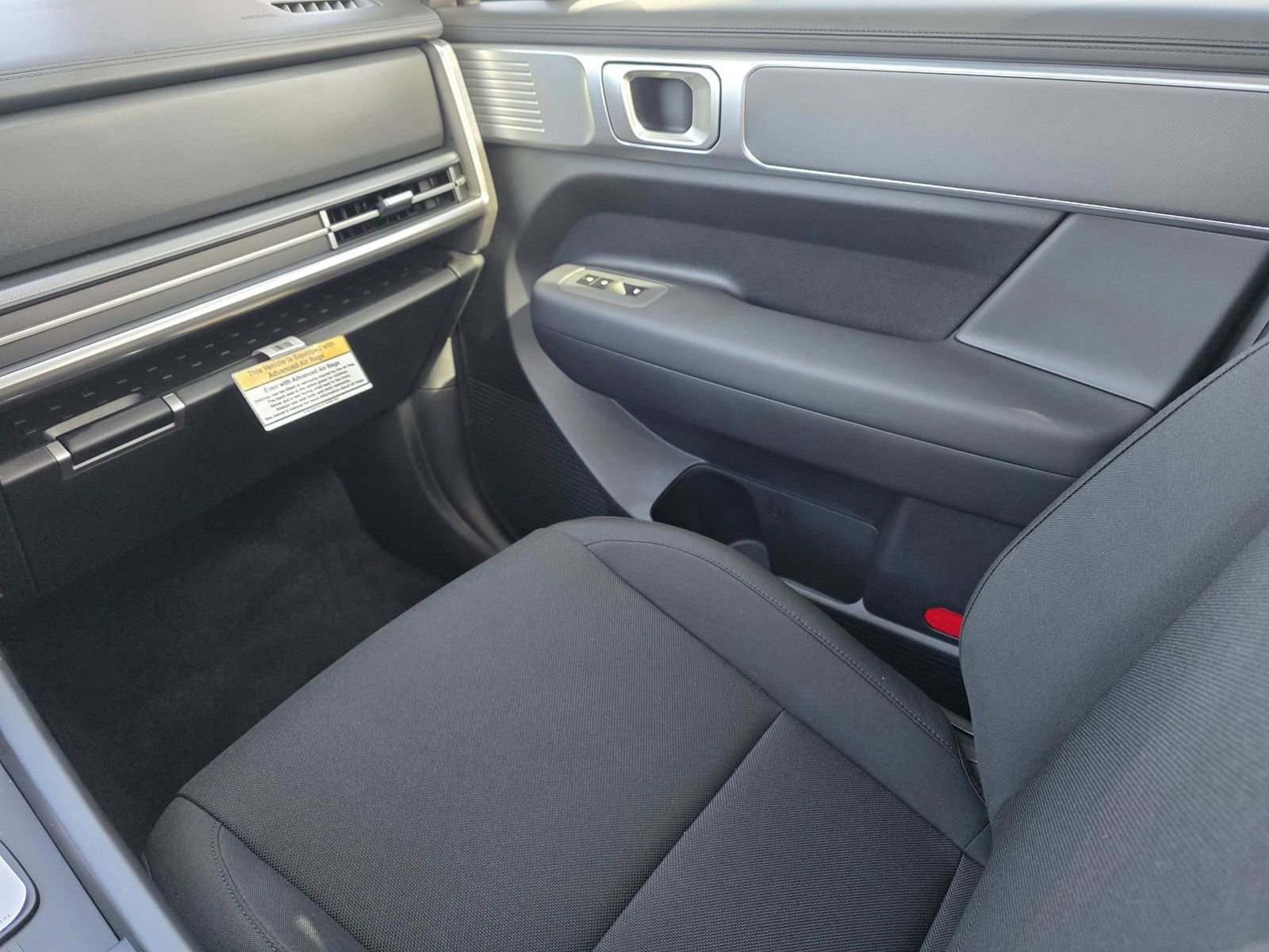 New 2026 Hyundai Santa Fe SE image 16
