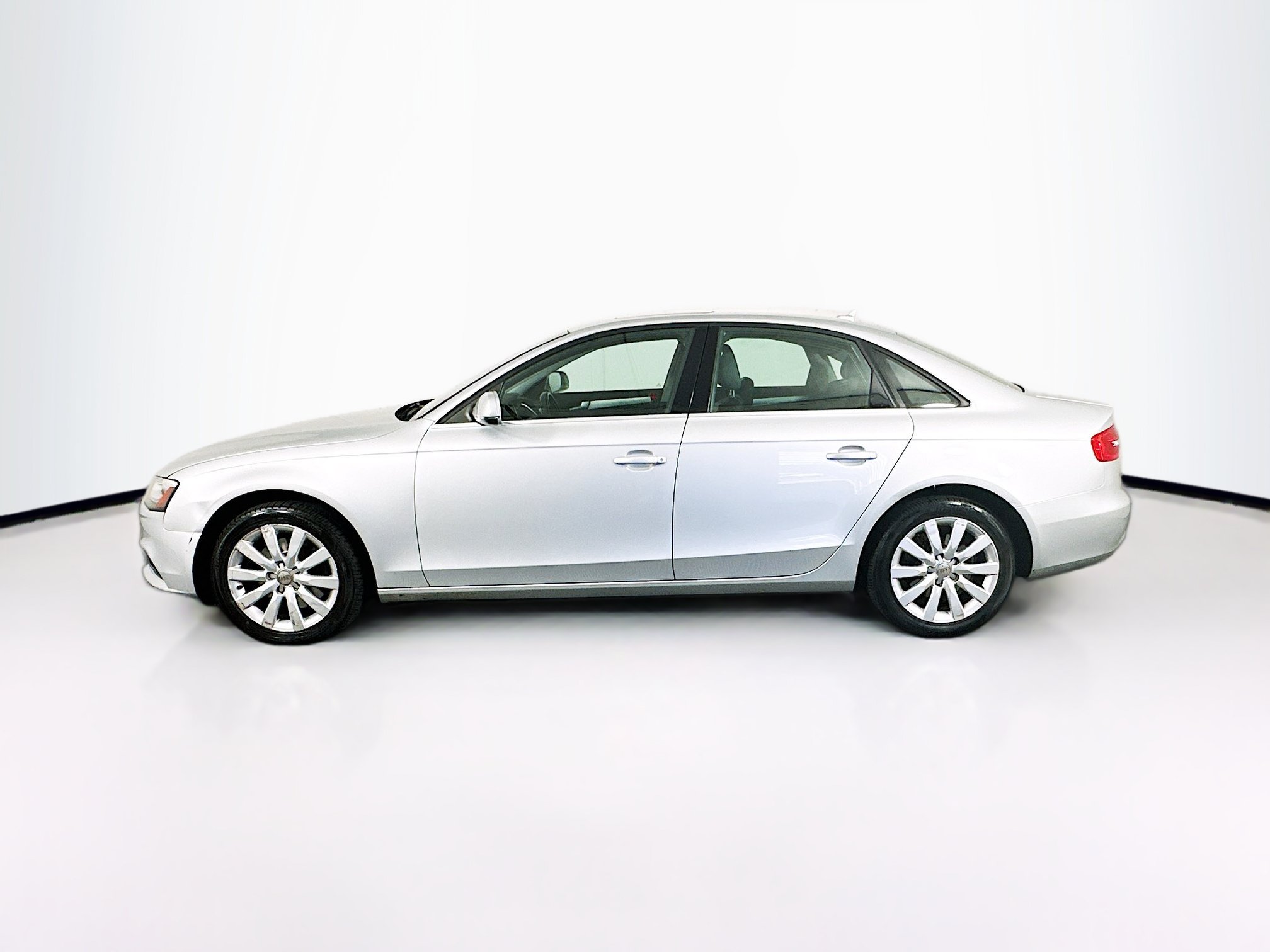 Used 2013 Audi A4 2.0T Premium w/ Lighting Pkg AWD/4WD image 4