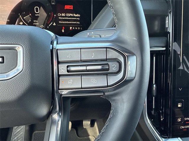 Used 2025 GMC Yukon Denali w/ Sun & Power Step Package image 24