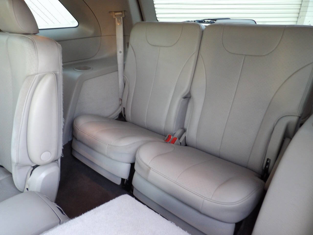 Used 2006 Chrysler Pacifica Limited image 10