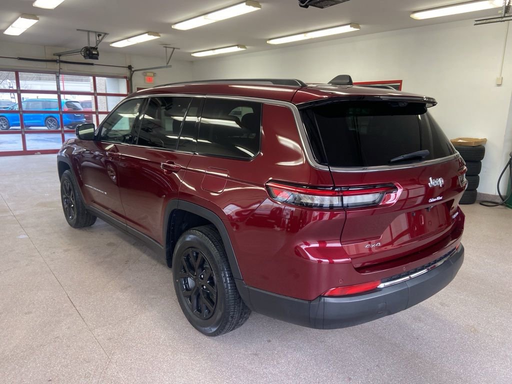 Certified 2023 Jeep Grand Cherokee L Limited w/ Luxury Tech Group II AWD/4WD image 10