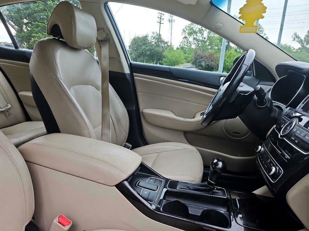 Used 2014 Kia Cadenza Premium FWD image 20