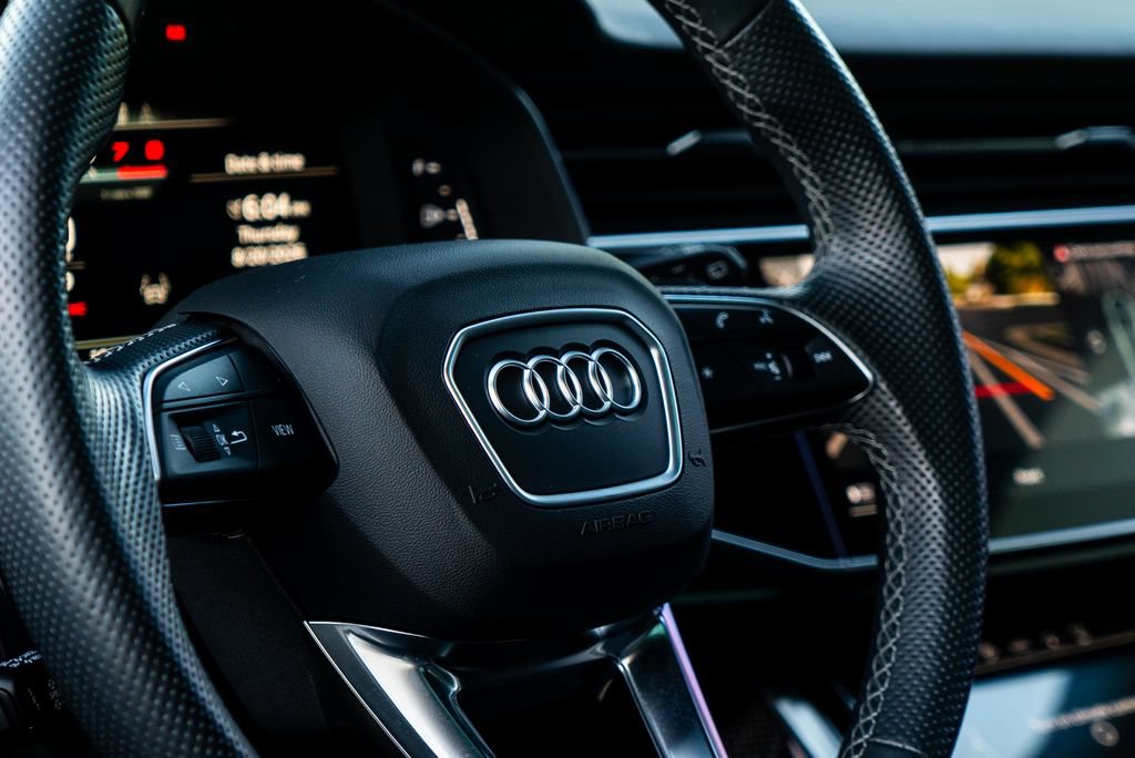 Used 2022 Audi SQ8 Prestige AWD/4WD image 8