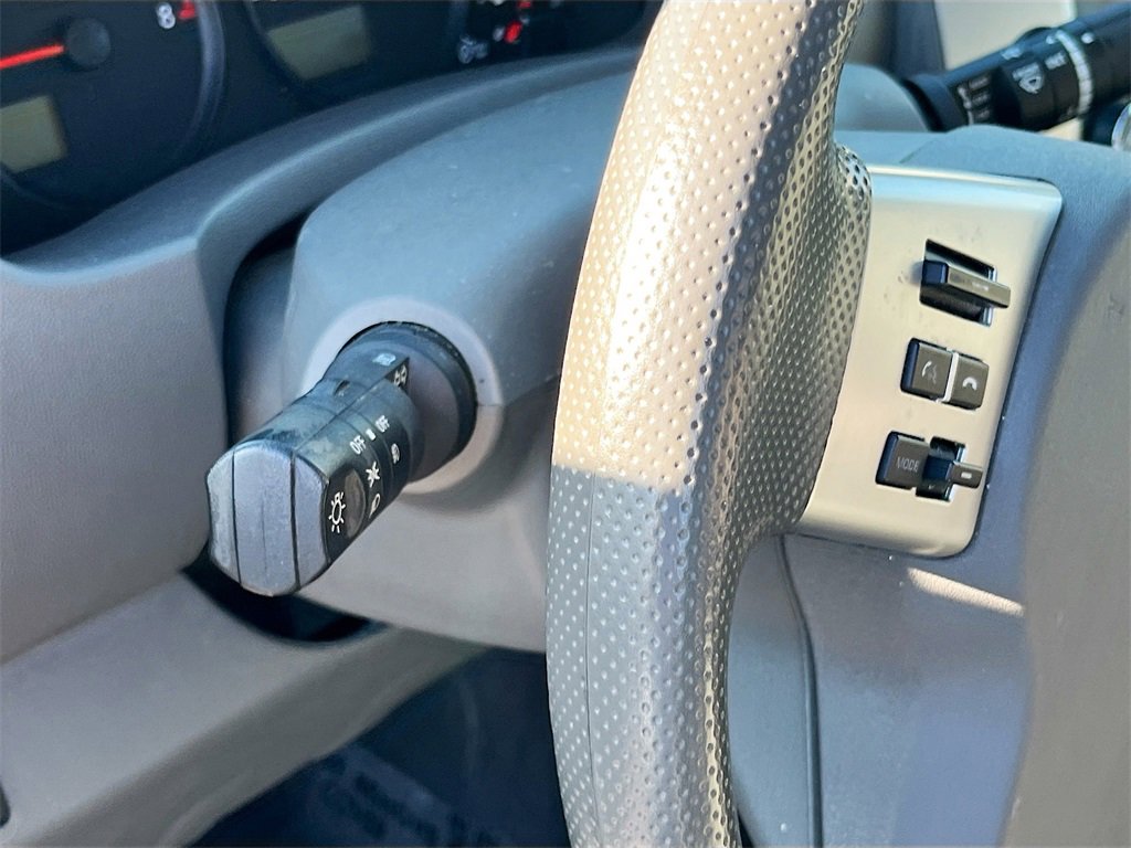 Used 2020 Nissan Frontier SV w/ Midnight Edition Floor Mats image 10