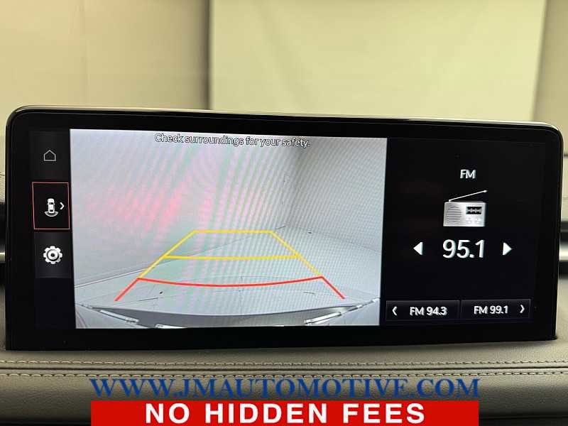 Used 2022 Genesis G70 2.0T image 30