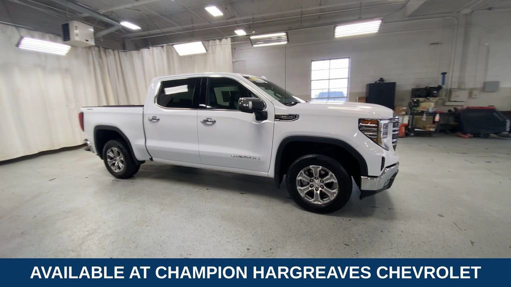 Used 2025 GMC Sierra 1500 SLT image 2
