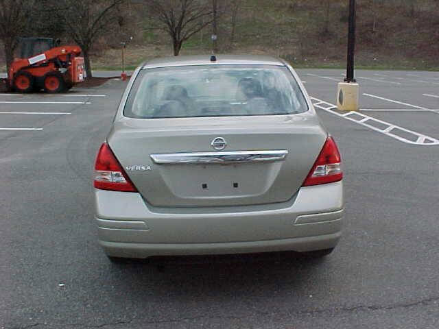 Used 2008 Nissan Versa 1.8 S w/ PWR Pkg FWD image 6