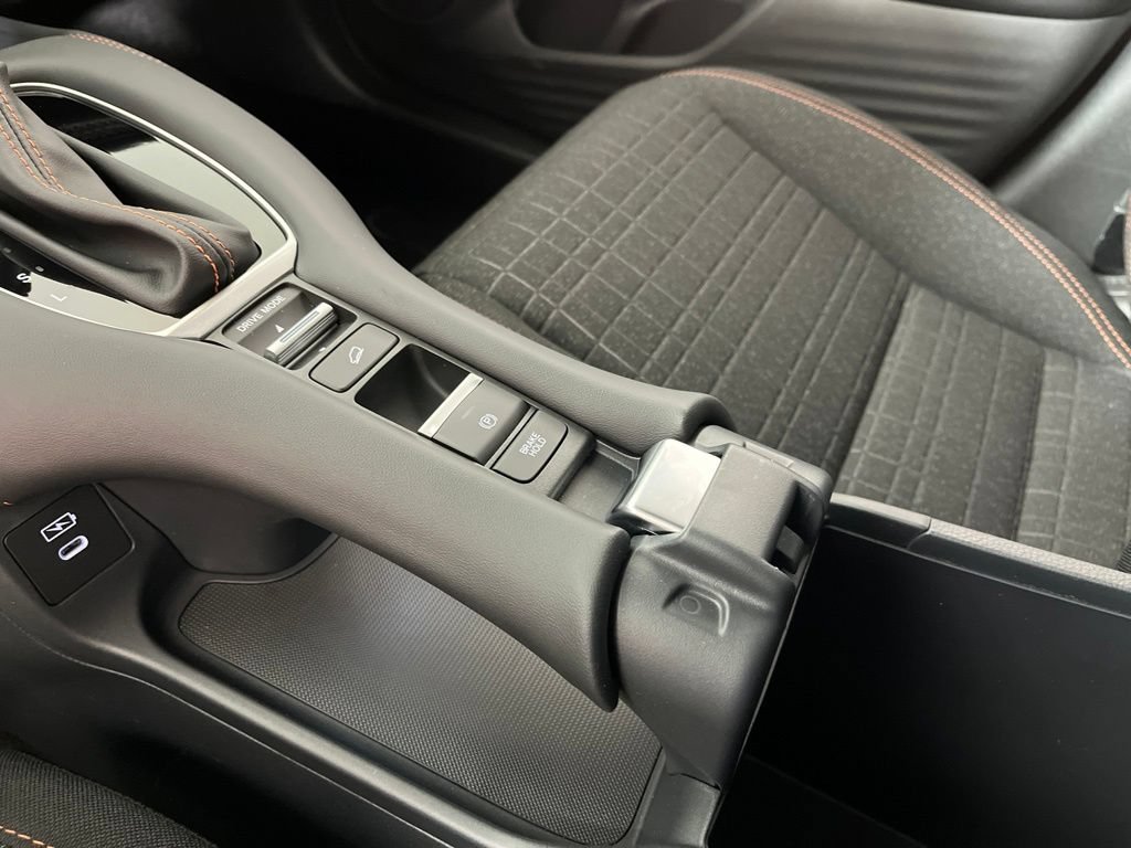 Certified 2026 Honda HR-V Sport image 33