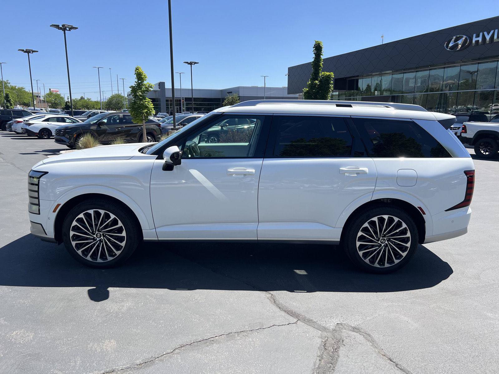 Certified 2026 Hyundai Palisade Calligraphy AWD/4WD image 12