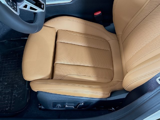 Used 2026 BMW i4 xDrive40i w/ M Sport Package AWD/4WD image 19