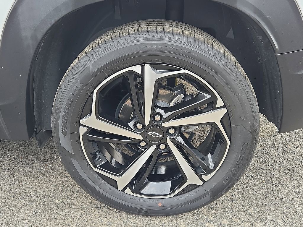Used 2023 Chevrolet TrailBlazer RS w/ Convenience Package image 11