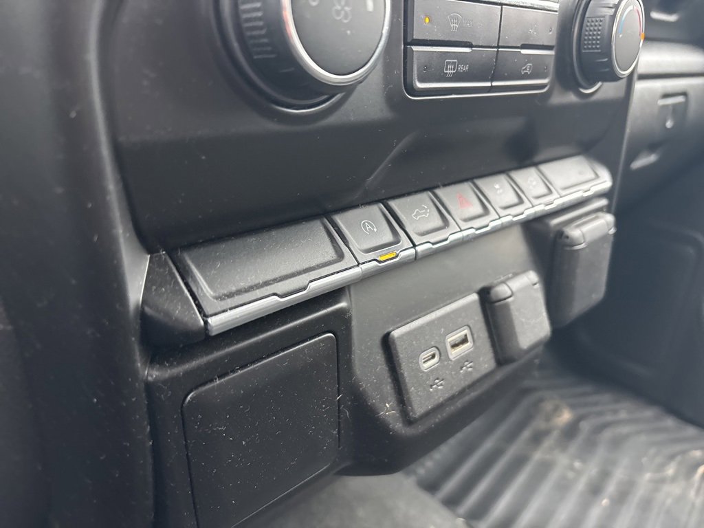 Used 2021 Chevrolet Silverado 1500 Custom image 35