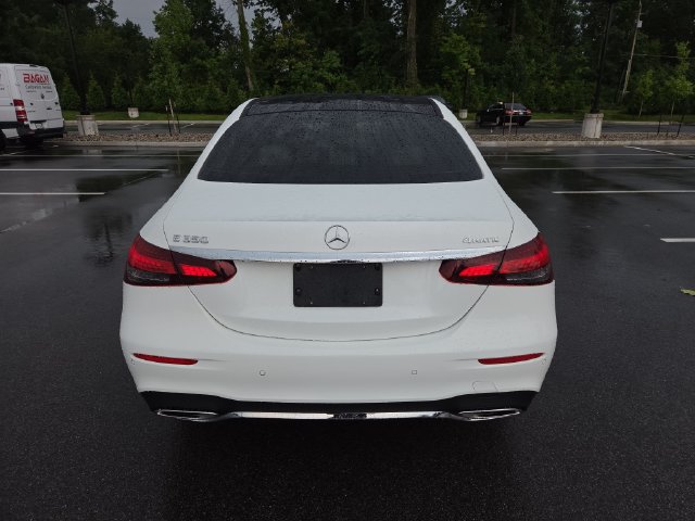 Used 2023 Mercedes-Benz E 350 4MATIC Sedan image 4