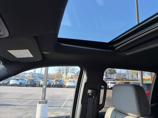 Used 2025 Chevrolet Silverado 1500 ZR2 w/ Technology Package image 18