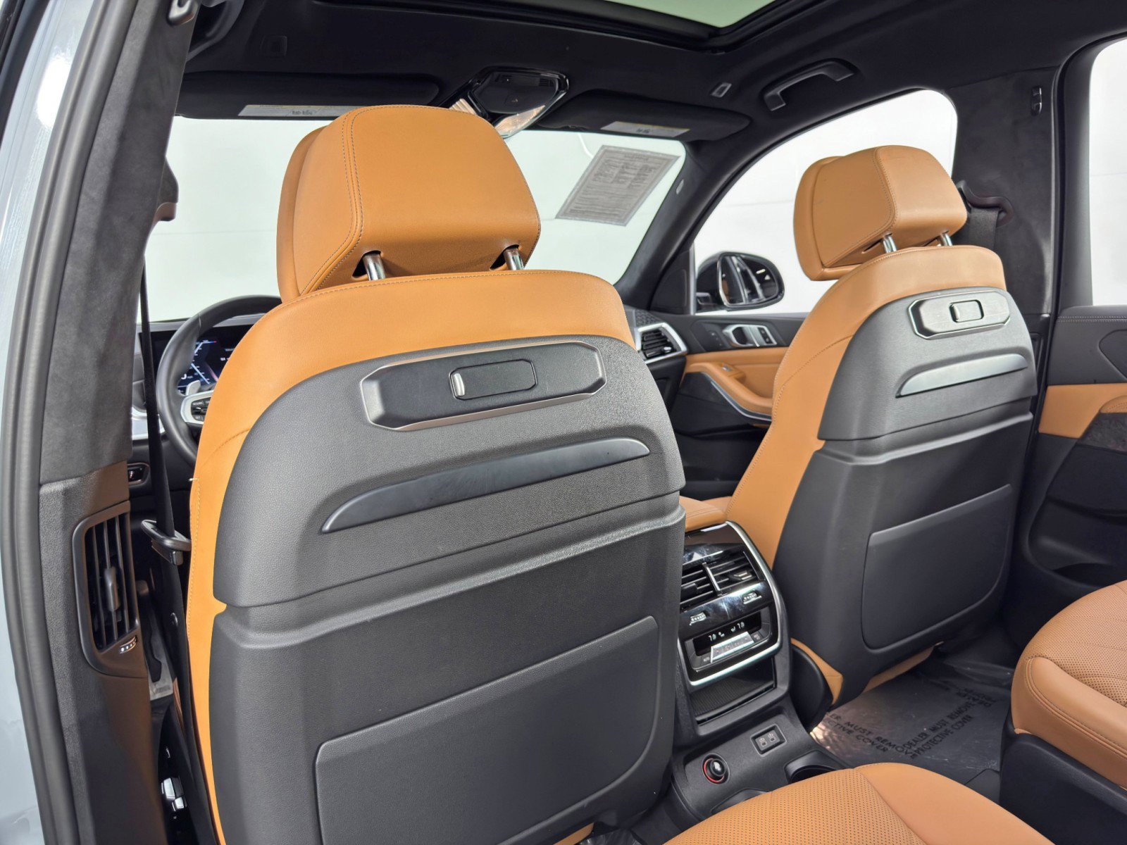 Used 2023 BMW X7 xDrive40i w/ M Sport Package image 42