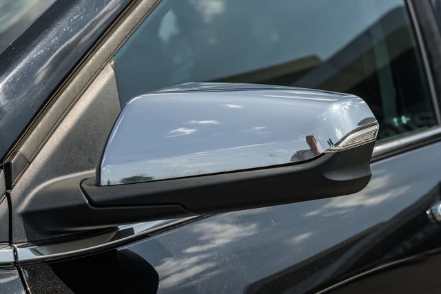 Used 2018 Chevrolet Equinox Premier FWD image 16