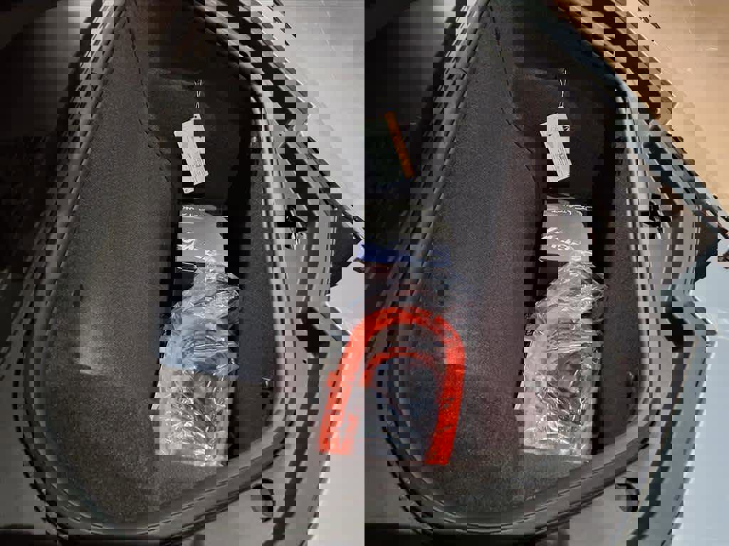 Used 2021 Chevrolet Corvette Stingray Preferred Cpe w/ Z51 Performance Package image 28