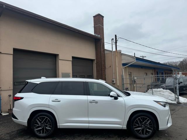 Used 2025 Lexus TX 350 AWD w/ Technology Package image 4