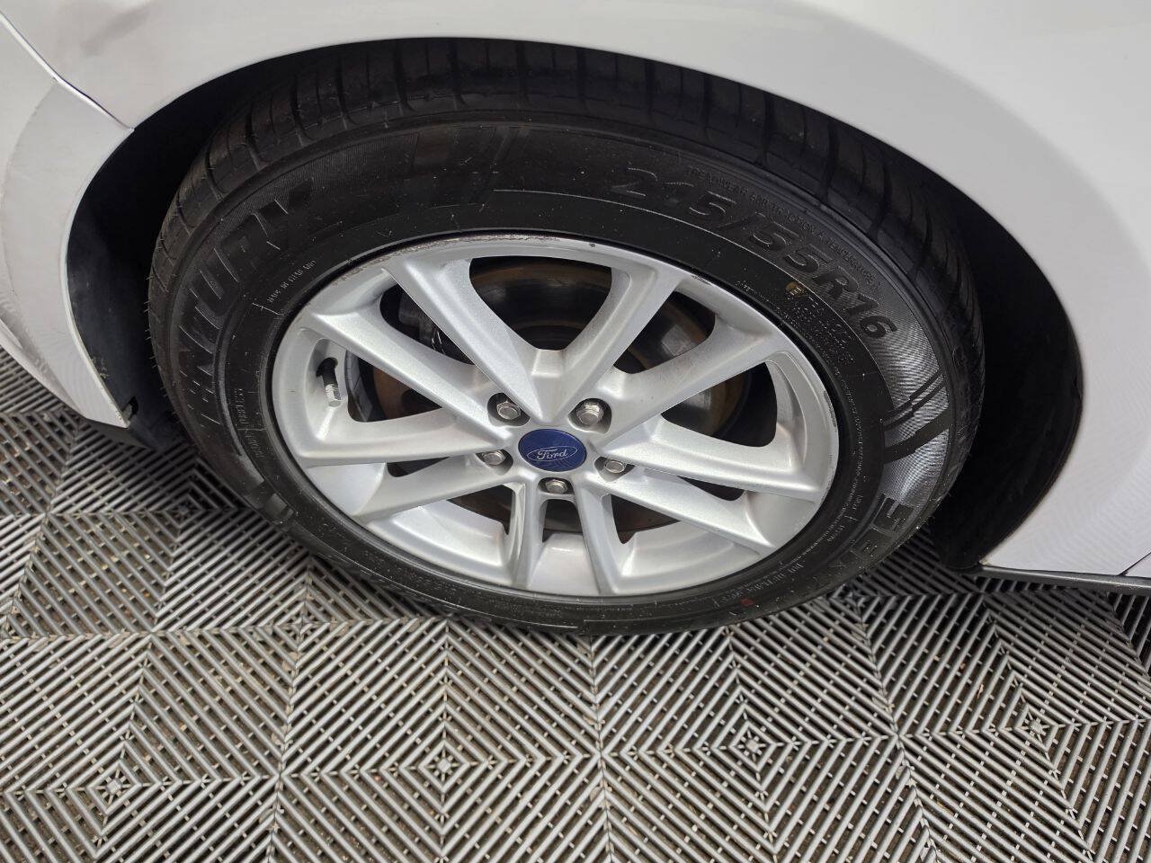 Used 2016 Ford Focus SE FWD image 22