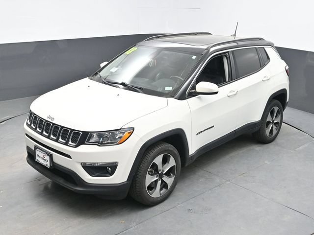 Used 2018 Jeep Compass Latitude w/ Popular Equipment Group AWD/4WD image 42
