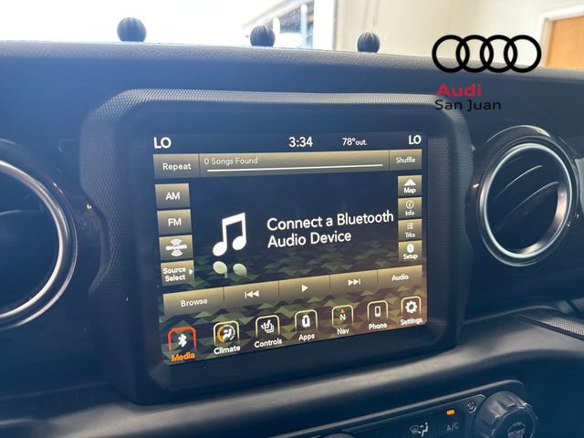 Used 2022 Jeep Wrangler Unlimited Rubicon w/ Trailer Tow Package image 15