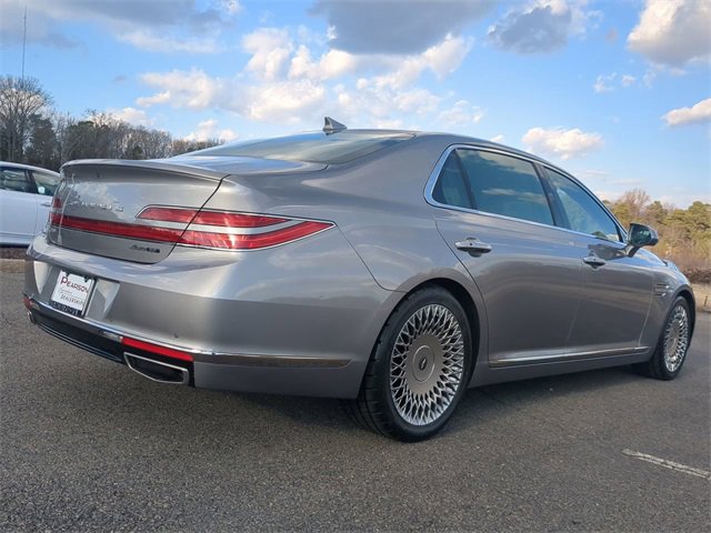 Used 2021 Genesis G90 5.0 Ultimate image 4