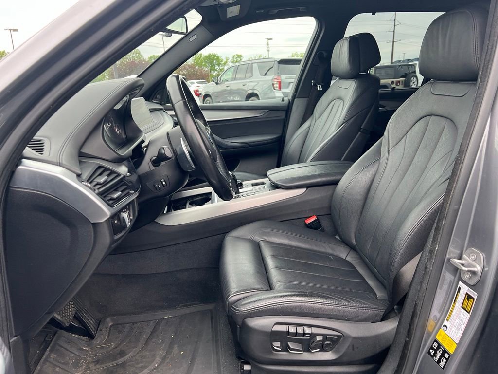 Used 2017 BMW X5 xDrive50i AWD/4WD image 8