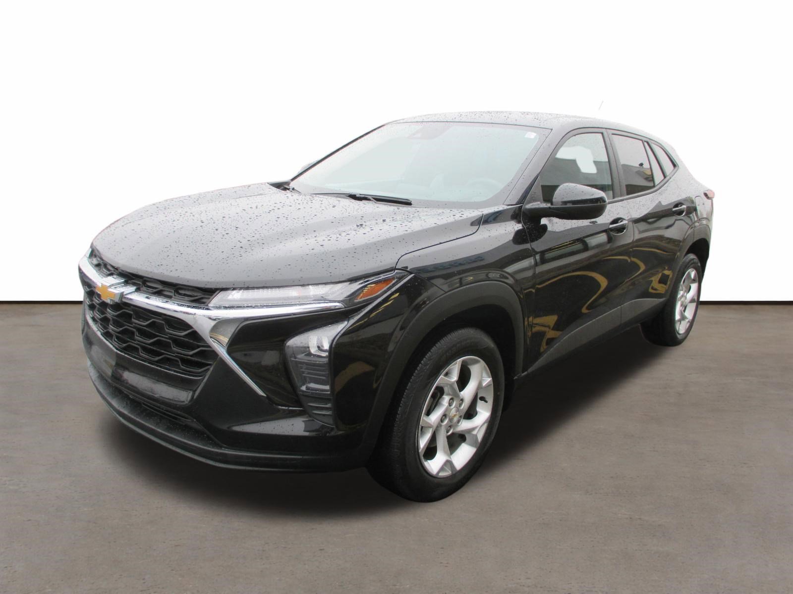 Used 2024 Chevrolet Trax LS w/ LS Convenience Package image 7