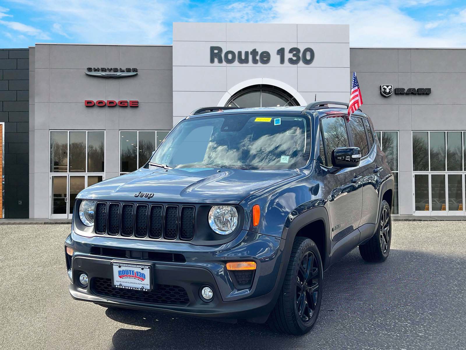 Used 2023 Jeep Renegade Altitude AWD/4WD image 2