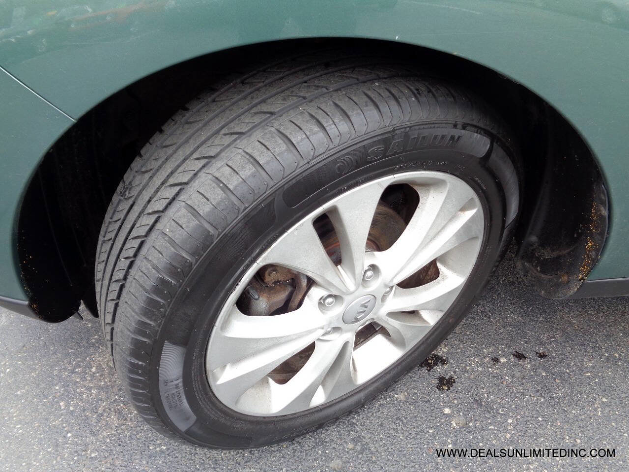 Used 2014 Kia Soul + FWD image 5
