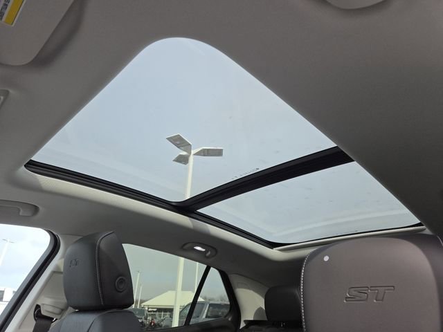 New 2026 Buick Envision Sport Touring image 3