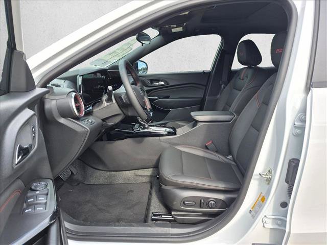 New 2026 Chevrolet Trax RS w/ Sunroof Package FWD image 16
