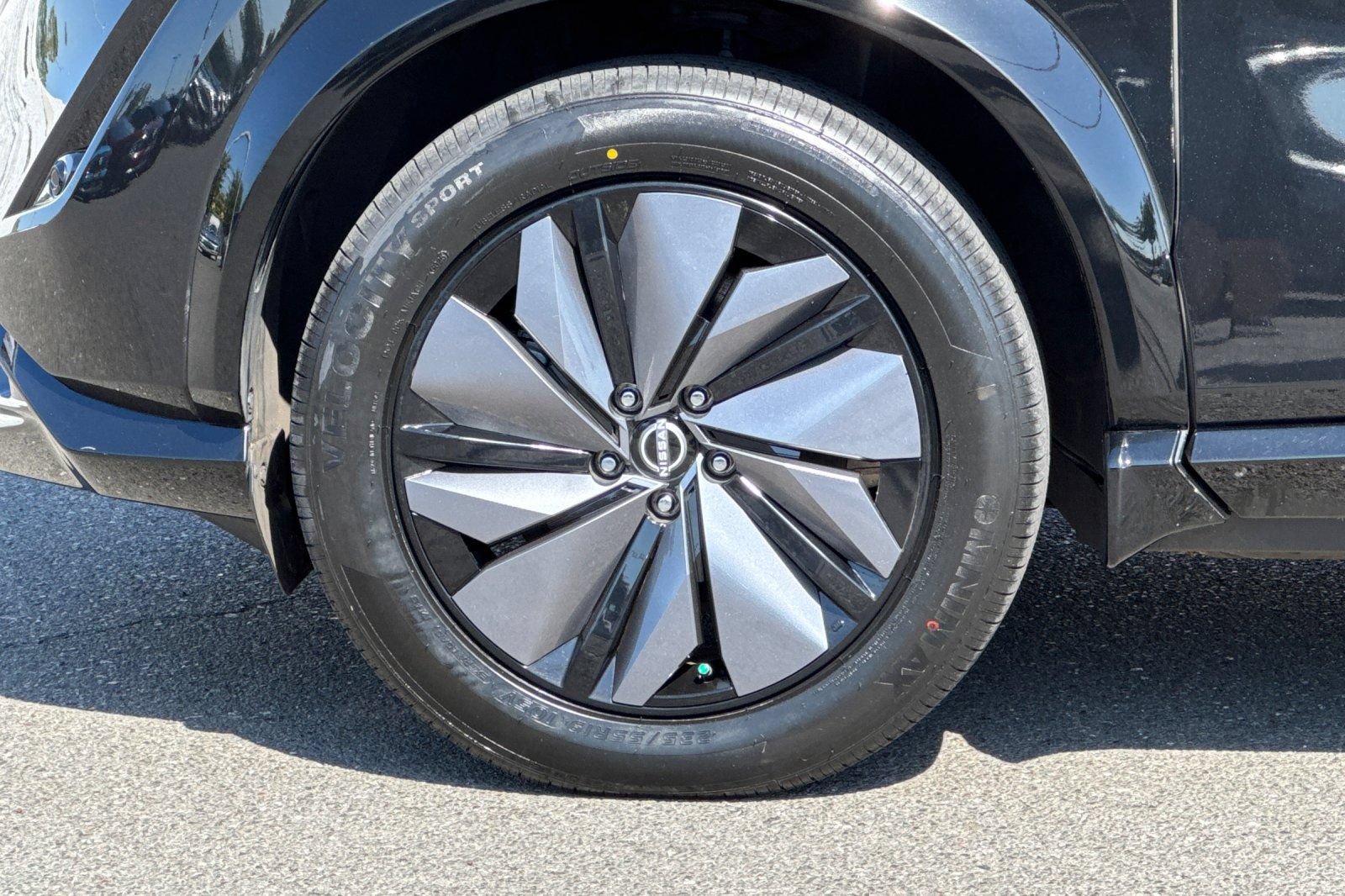 Certified 2023 Nissan Ariya AWD image 33