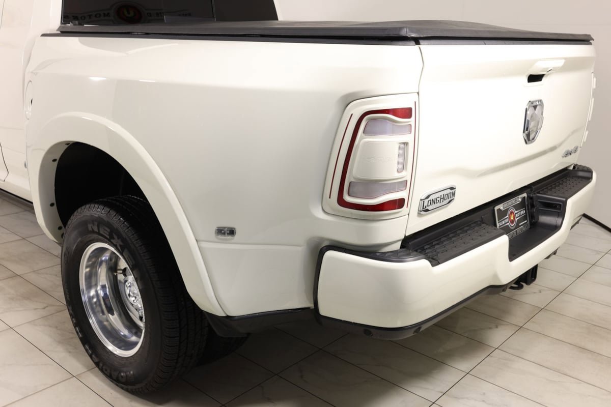 Used 2024 RAM 3500 Limited w/ Towing Technology Group AWD/4WD image 47
